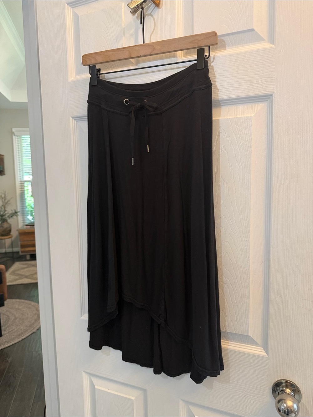 Athleta Black Women's Drawstring Asymmetrical Skirt - With High-low hem